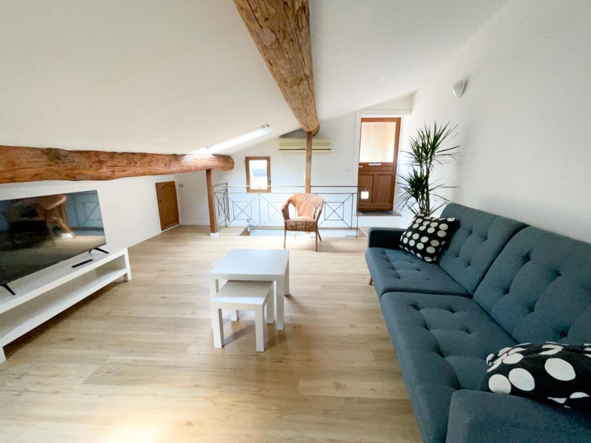 Spacieux Duplex Central Avec Terrasse Tropezienne 普罗旺斯地区萨隆 外观 照片